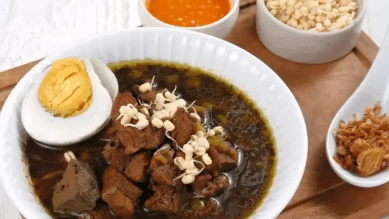 Rahasia Membangun Sensasi Cara Menyajikan Rawon Agar Lebih Menggugah Selera